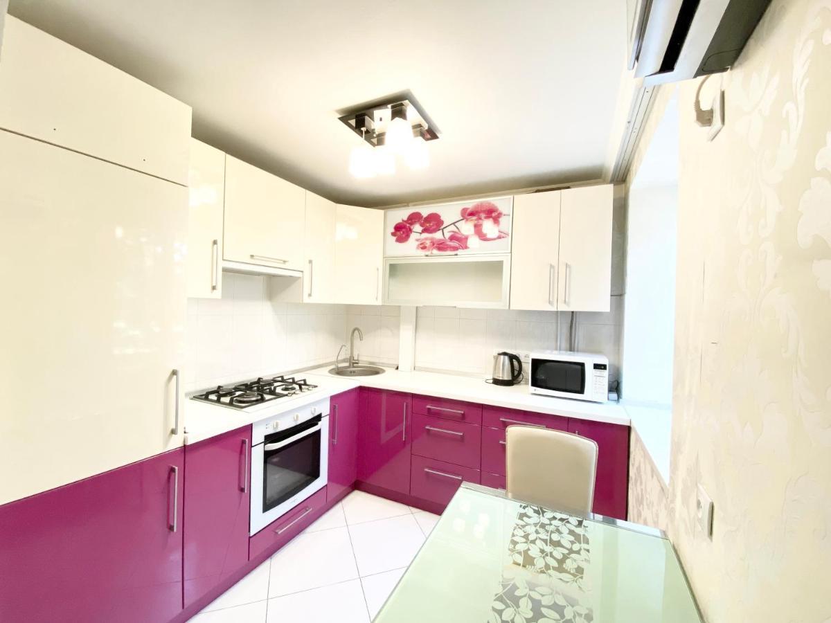 Beautiful 1-Bedroom Near Most City Center Dnipro Exterior foto